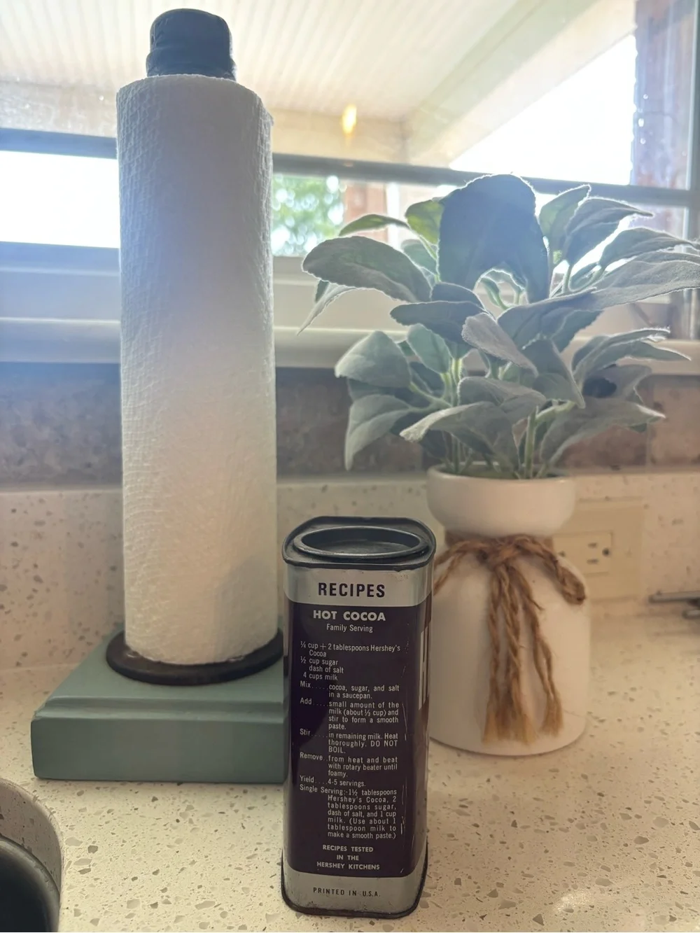 Vintage Hershey’s Cocoa Tin - Brown 8 oz